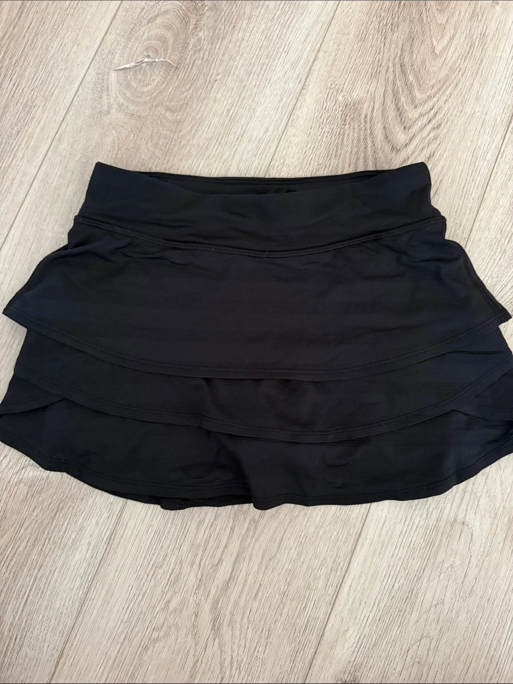 Athleta Girl Black Ruffle Tiered Athletic Tennis Skort Size Small (7)
